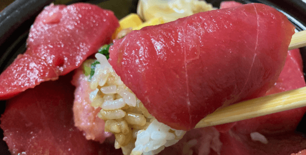 まる丼木村屋のマグロ丼