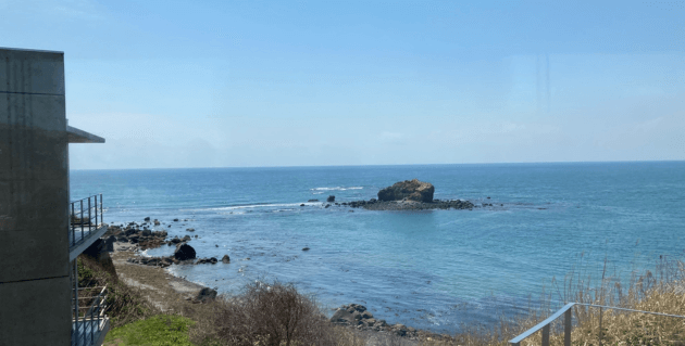 MUTEKIROUから見えるえぼし岩