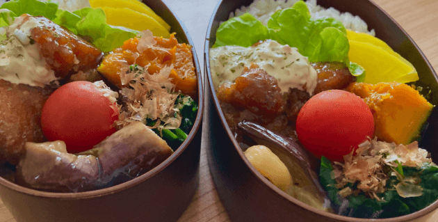 曲げわっぱ風弁当に詰めたご飯とおかず