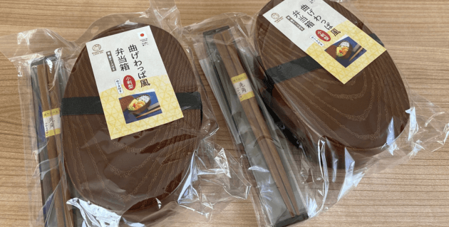 箸付きの曲げわっぱ風弁当
