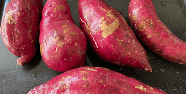 洗ったさつまいも